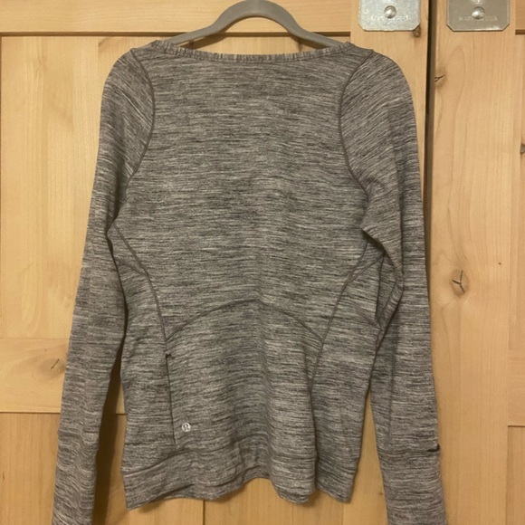 Lulu Lemon Long Sleeve Size 12 - Picture 5 of 6